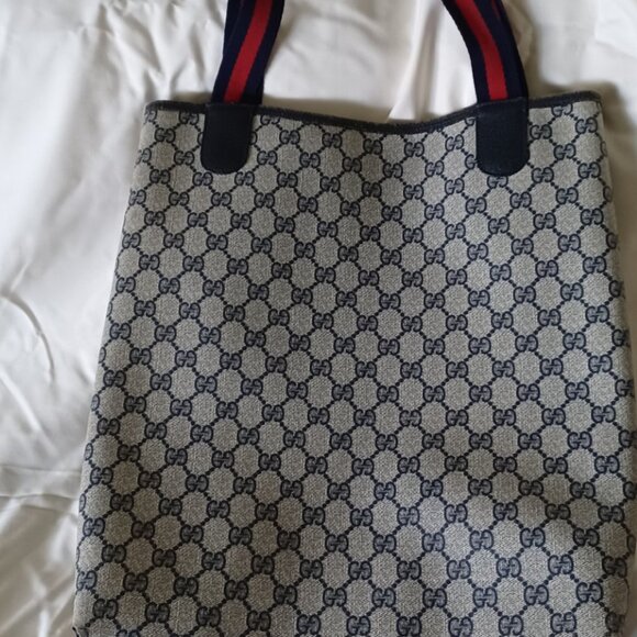 Gucci web tote circa 1990 Serial Number 39-02-003. - Picture 2 of 8